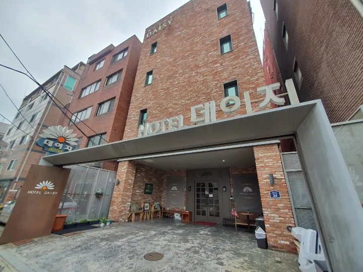 Hotel Daisy