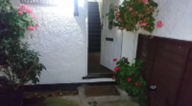 Family Room Sleeps 3 with 1 Double and 1 Single Bed Ground Floor Private Shower