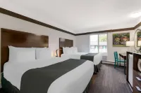 Stoke Hotel SureStay Collection by Best Western - Мотели