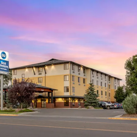 Best Western Golden Prairie Inn  Suites