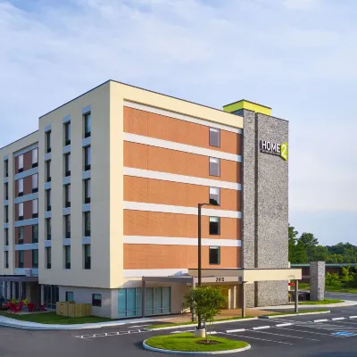 Home2 Suites by Hilton Richmond Glenside Hotels near Agecroft Hall & Gardens