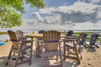 Family-Friendly Ottertail Home on Rush Lake! - Parkplatz