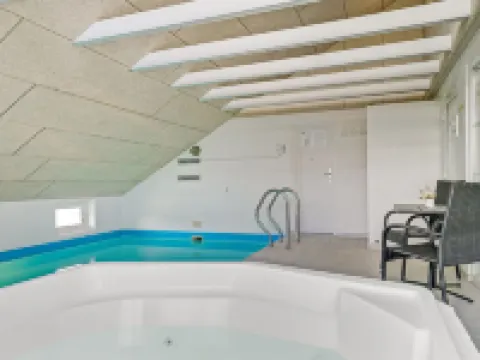 "Munder" - 1.2km to the Fjord Hotels in Hemmet