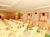KG Grand Inn โรงแรมในเอโรด