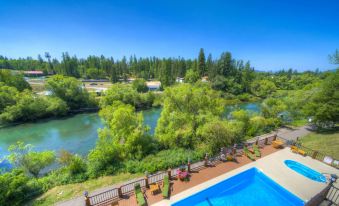 The Pine Lodge on Whitefish River, Ascend Hotel Collection