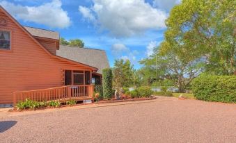 Cabin on the Lake