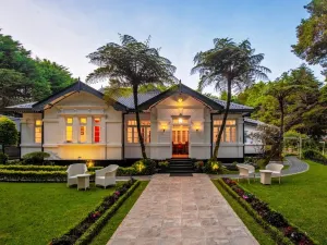 Mirage Kings Cottage