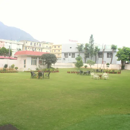 Hotel Ambica Katra