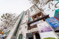 Goyang Karma Hotel