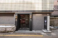 Suwon Phoenix Отели в г. Сувон