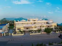 Grand Uniara A Heritage Hotel Hotels near Birla Mandir, Jaipur