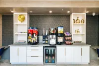 Palace Inn Blue IAH East