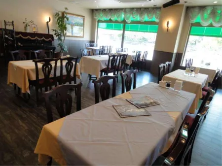 Garden Hotel Maryell Отели рядом с достопримечательностью «Sakihana Onsen»