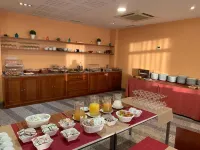 Hotel Palacio Congresos - พร้อมอาหารเช้า
