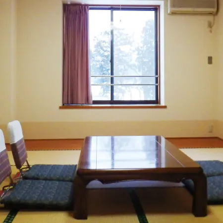 Nagaoka Kamaburo Onsen Ryokan