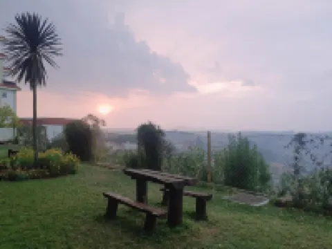 Tulips Resorts - Elkhill