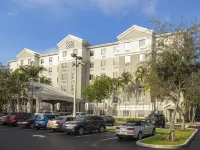 Four Points by Sheraton Fort Lauderdale Airport - Dania Beach Hotels near New River Marina