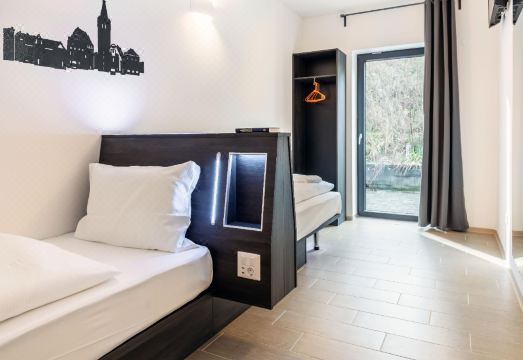 이지호텔 베른카스텔-쿠에스