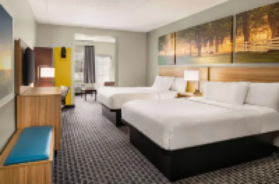 Days Inn & Suites by Wyndham Lancaster Amish Country
