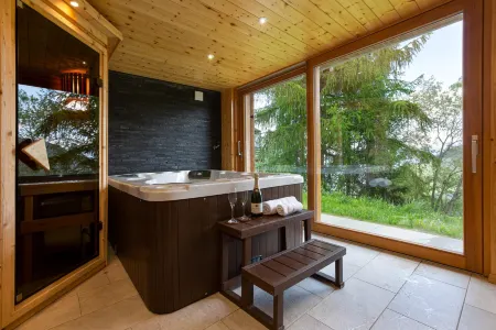 Chalet Teremok - Hot Tub & Sauna - Great for Families
