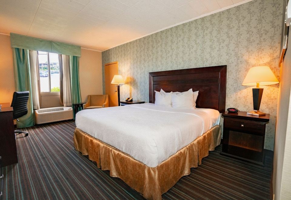 Best Western Plus Lockport Hotel - Housity