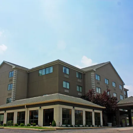 Comfort Inn & Suites Copley Akron