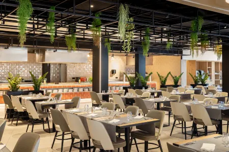 Golden Bahía de Tossa & Spa  .