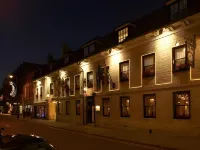 The Bull Hotel, Sure Hotel Collection by Best Western Hotels near Stillwater Lake, nature reserve. By foot only