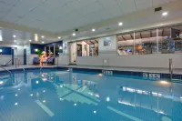 Holiday Inn CALGARY-AIRPORT by IHG - Pools