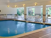 Fairfield Inn Battle Creek - Pools