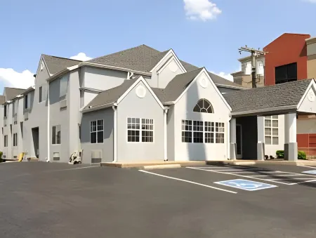 Microtel Inn & Suites by Wyndham Murfreesboro