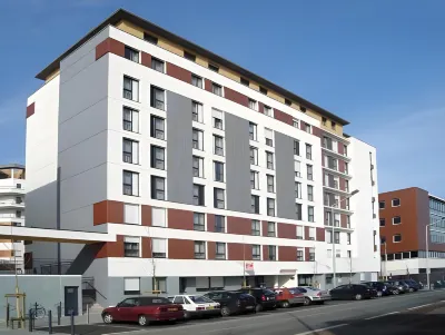 Appart Hôtel - Séjours & Affaires Angers Atrium Hôtels à proximité de la Gare d'Angers Saint-Laud