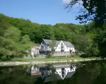 Cocoon Hotel la Rive Hotels in Bourscheid