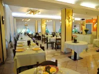 Hotel Salus - Airport Shuttle