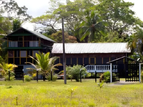 Hotel Nuquimar Hotel di 