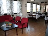 Corner Hotell - breakfast
