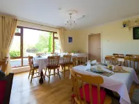 Aisleigh Guest House - breakfast