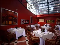 Suites del Bosque Hotel - พร้อมอาหารเช้า