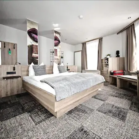 Alexxanders Hotel & Boardinghouse, Restaurant