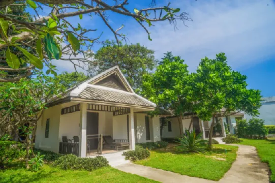 The Hive Hotel Hotels near Lamai Beach