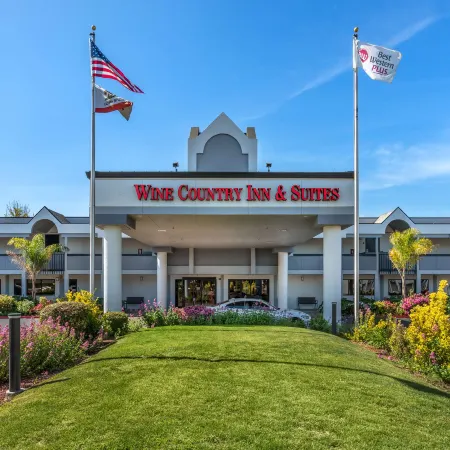 Best Western Plus Wine Country Inn  Suites