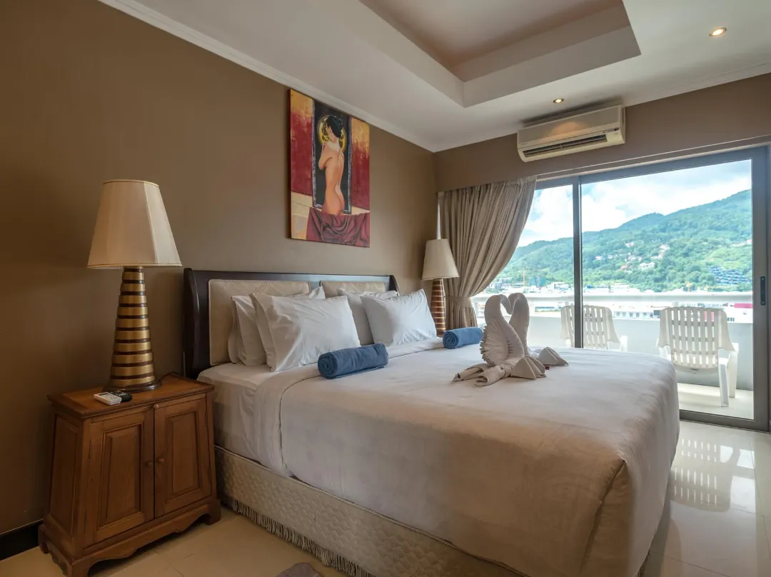 Patong Tower Prime Location, 150m To Beach, Shops - Phuket