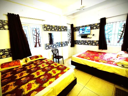 Suriya Lodge Отели в г. Нагапаттинам