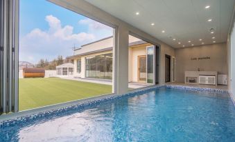 Gyeongju Royce Dog Pool Villa