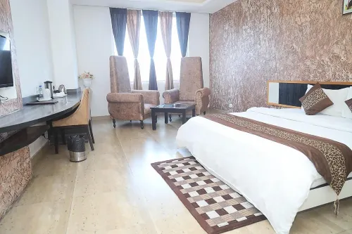 The Royal Paradise Hotels in Karnāl