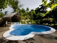 Karahe Beach Hotel - Bintang 3