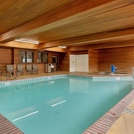 Best Western Plus Cascade Inn Suites