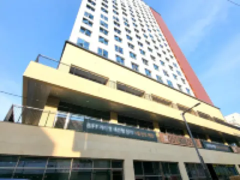 Raviens The Bayment Nampo Hotels near BIFF Square