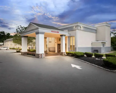 Quality Inn Edison-New Brunswick Hotels in Edison