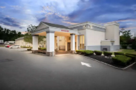 Quality Inn Edison-New Brunswick Hotel di 